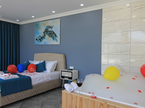  gece  -  Kasım
  | Kalkan İncebel'de Jakuzili Muhafazakar Villa: Doğa İçinde Huzurlu Tatil